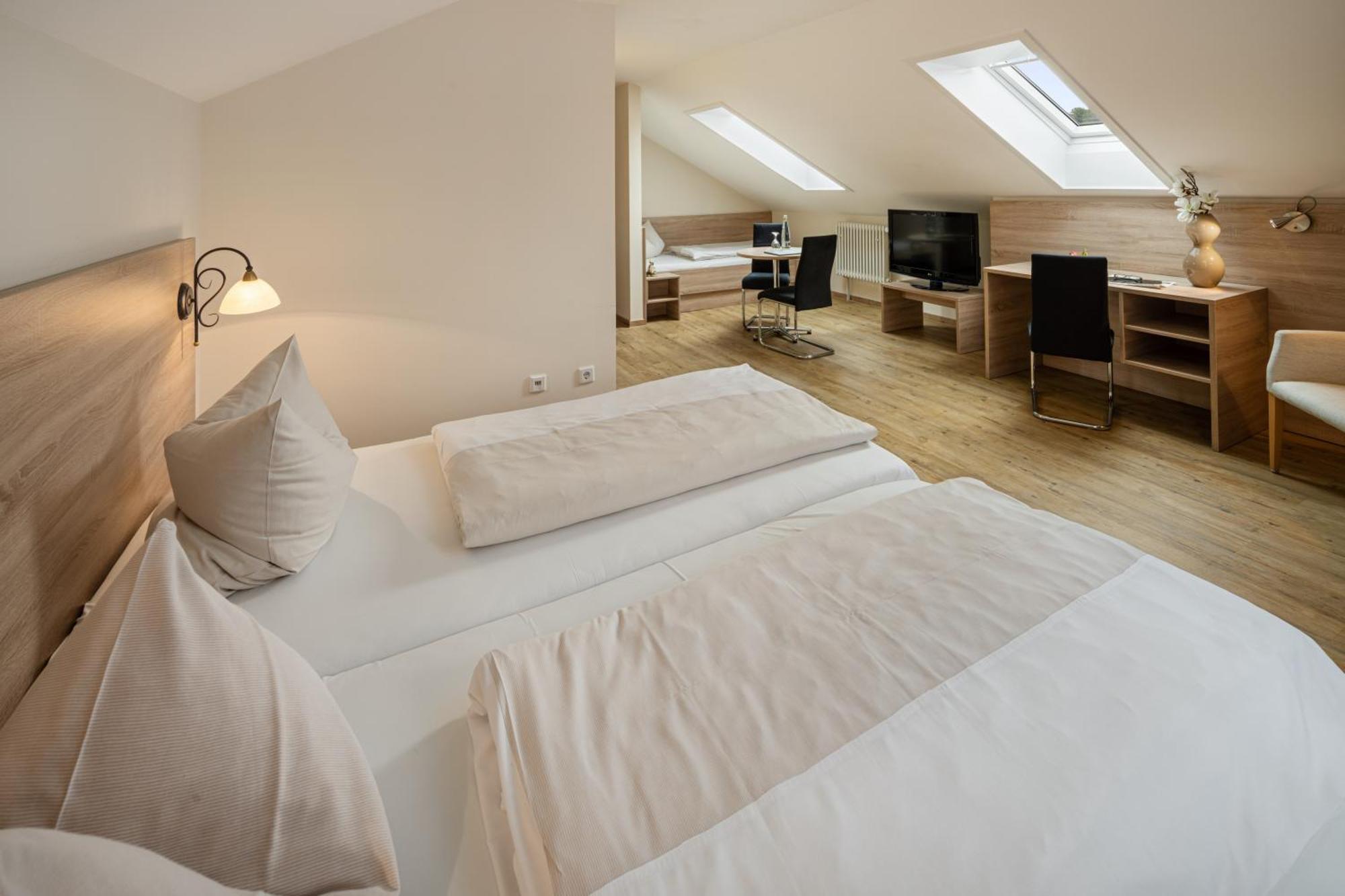 Hotel Zur Post Bad Abbach Rum bild
