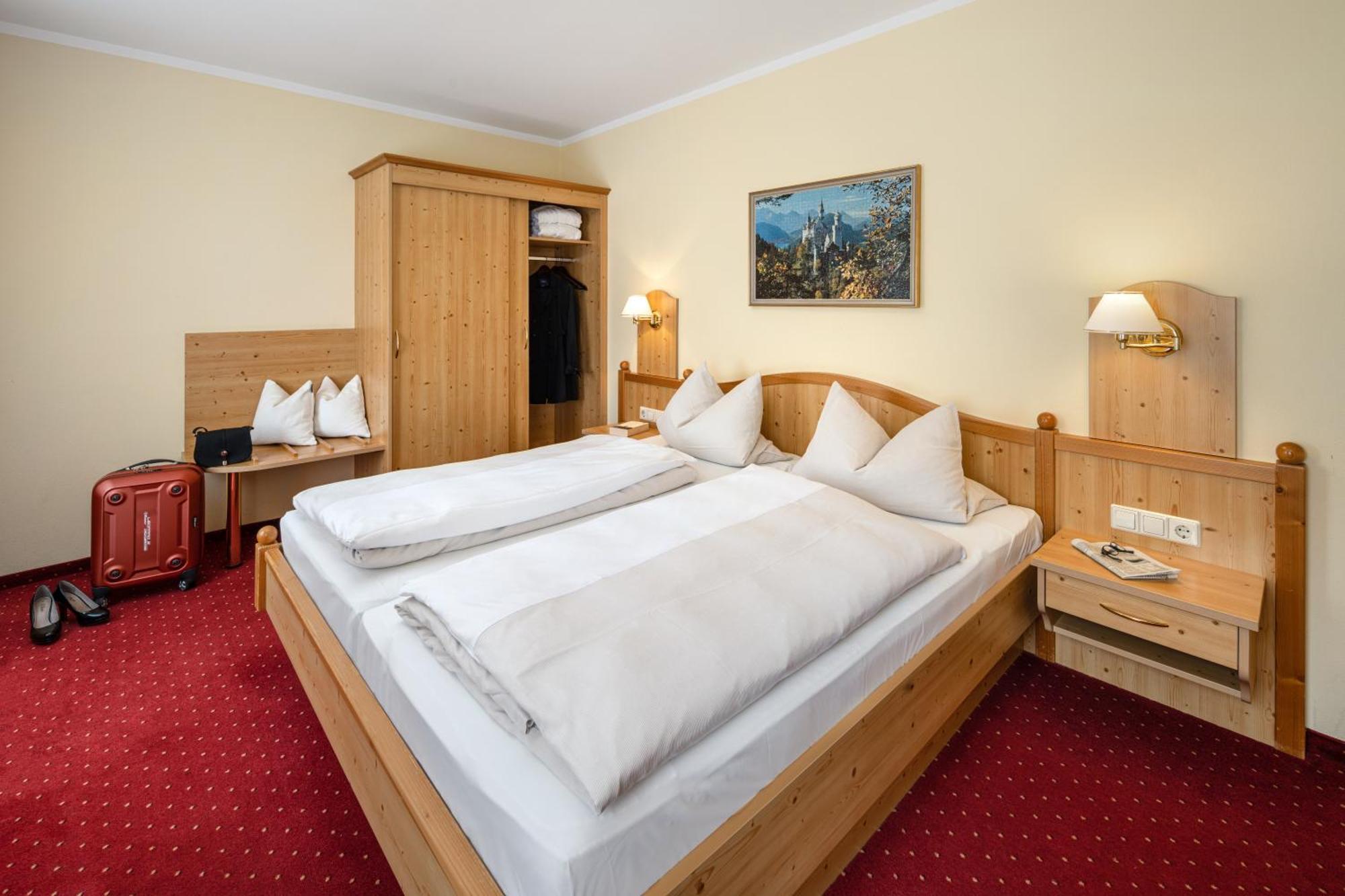 Hotel Zur Post Bad Abbach Rum bild