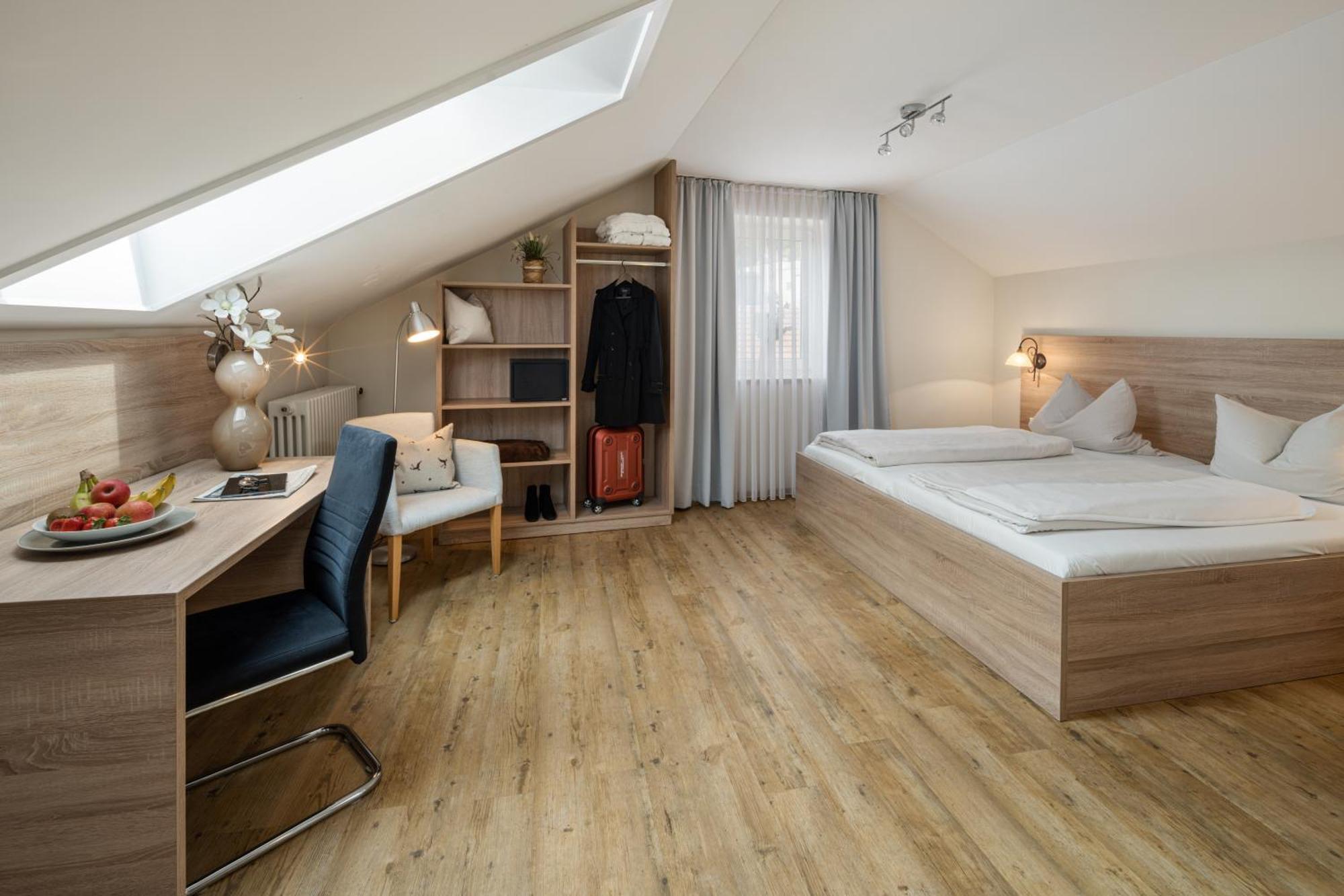 Hotel Zur Post Bad Abbach Rum bild